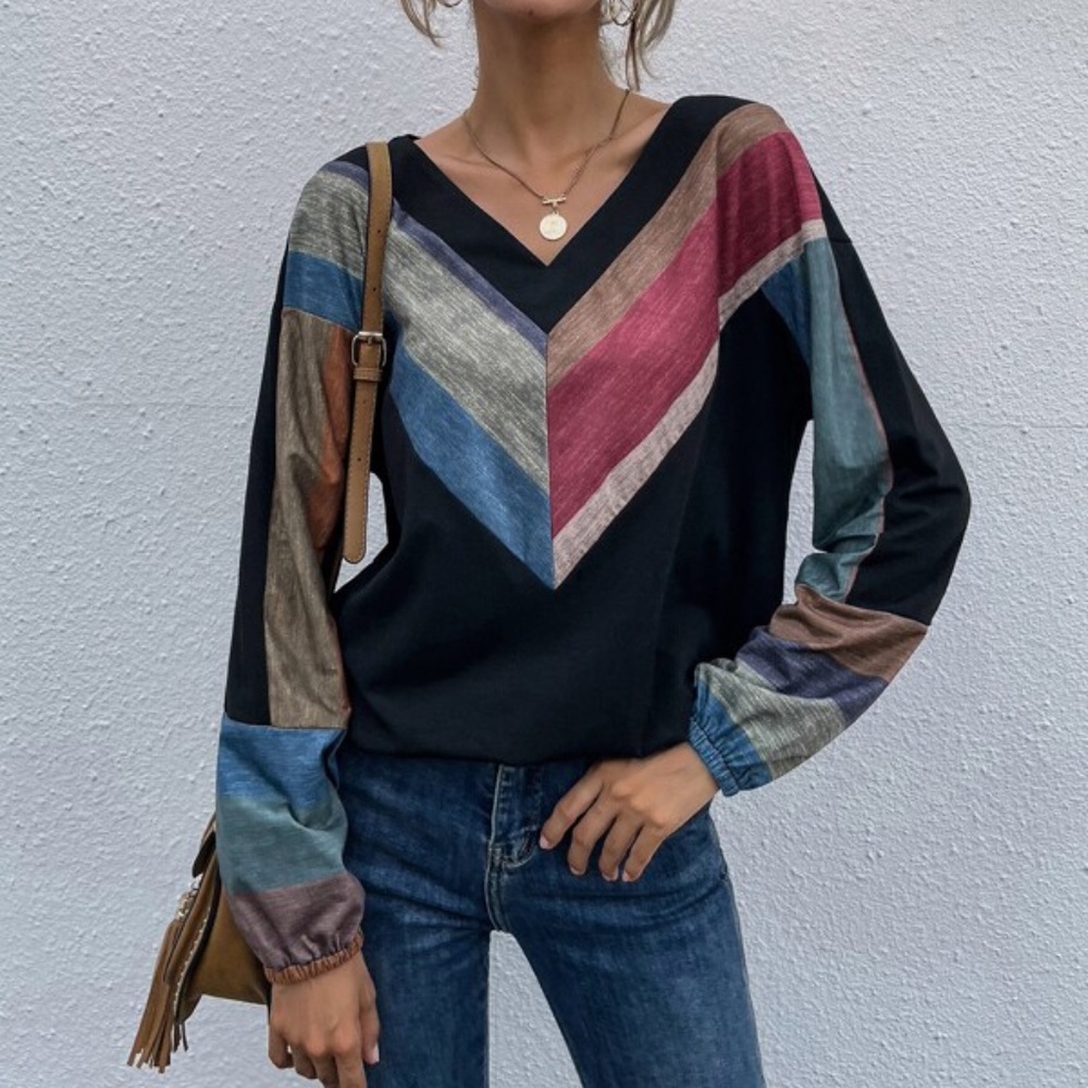 Black Chevron Print Stripes V neck Oversized Top - Picture 4 of 5